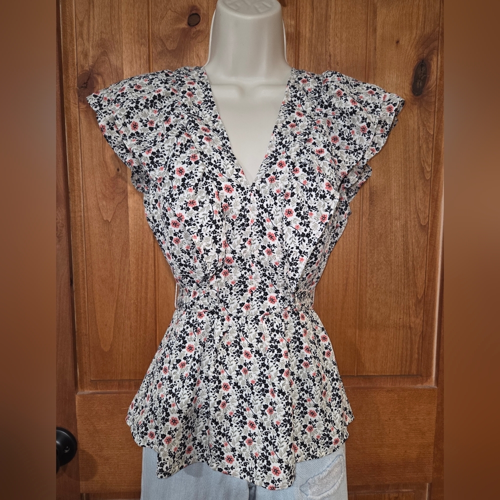 Max Studio Black White Pink Floral Blouse